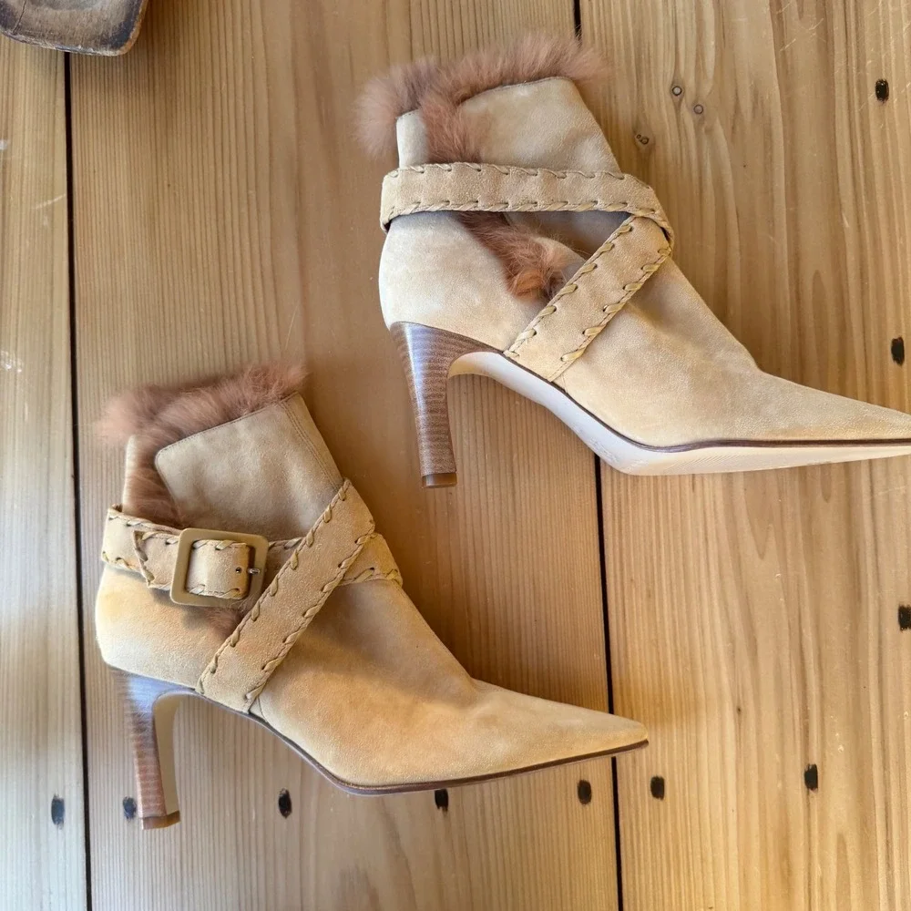 Vintage Y2K Antonio Melani Beige Suede and Fur Heeled Booties - Picture 2 of 9